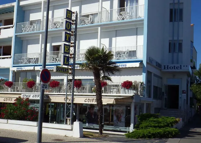 Hotel Les Embruns 2*