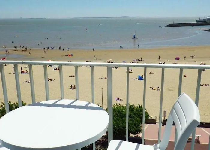 Les Embruns Hotel 2*