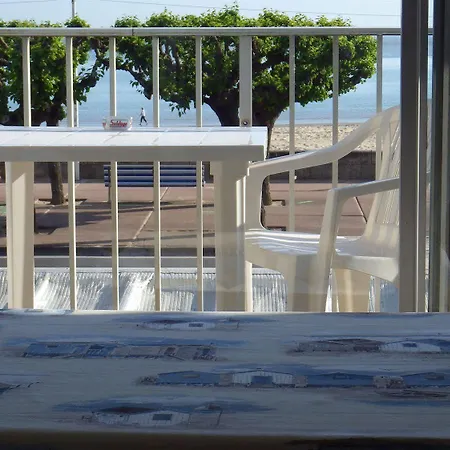 Les Embruns 2* Royan