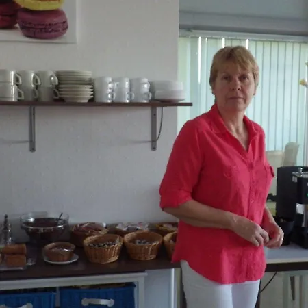 ホテル レ アンブルン 2*