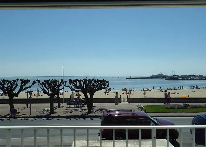 فندق Les Embruns 2*