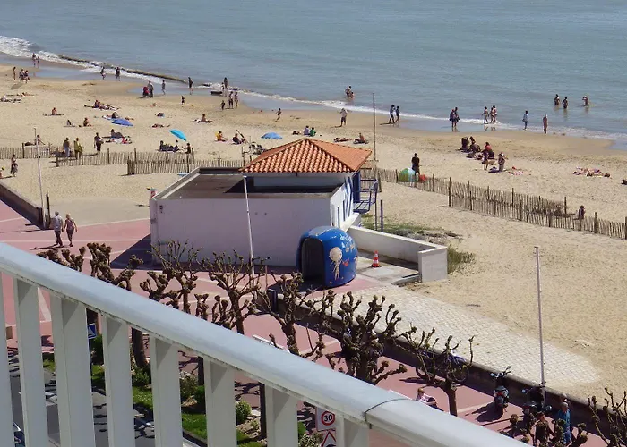 Les Embruns 호텔 2*